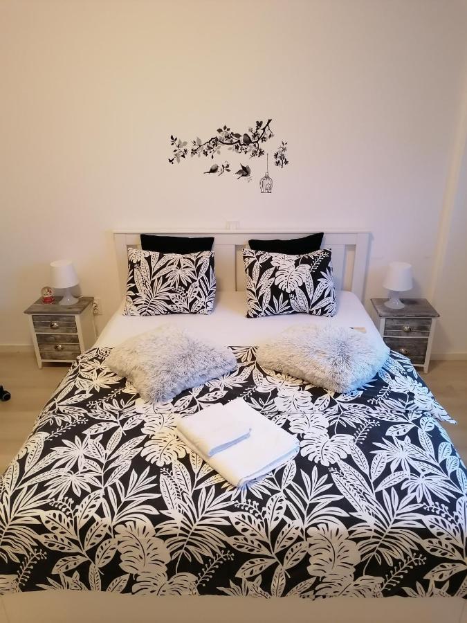 בוקרשט Diamond Apartments מראה חיצוני תמונה